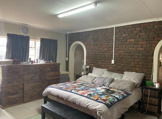 6 Bedroom Property for Sale in Hartebeesfontein North West